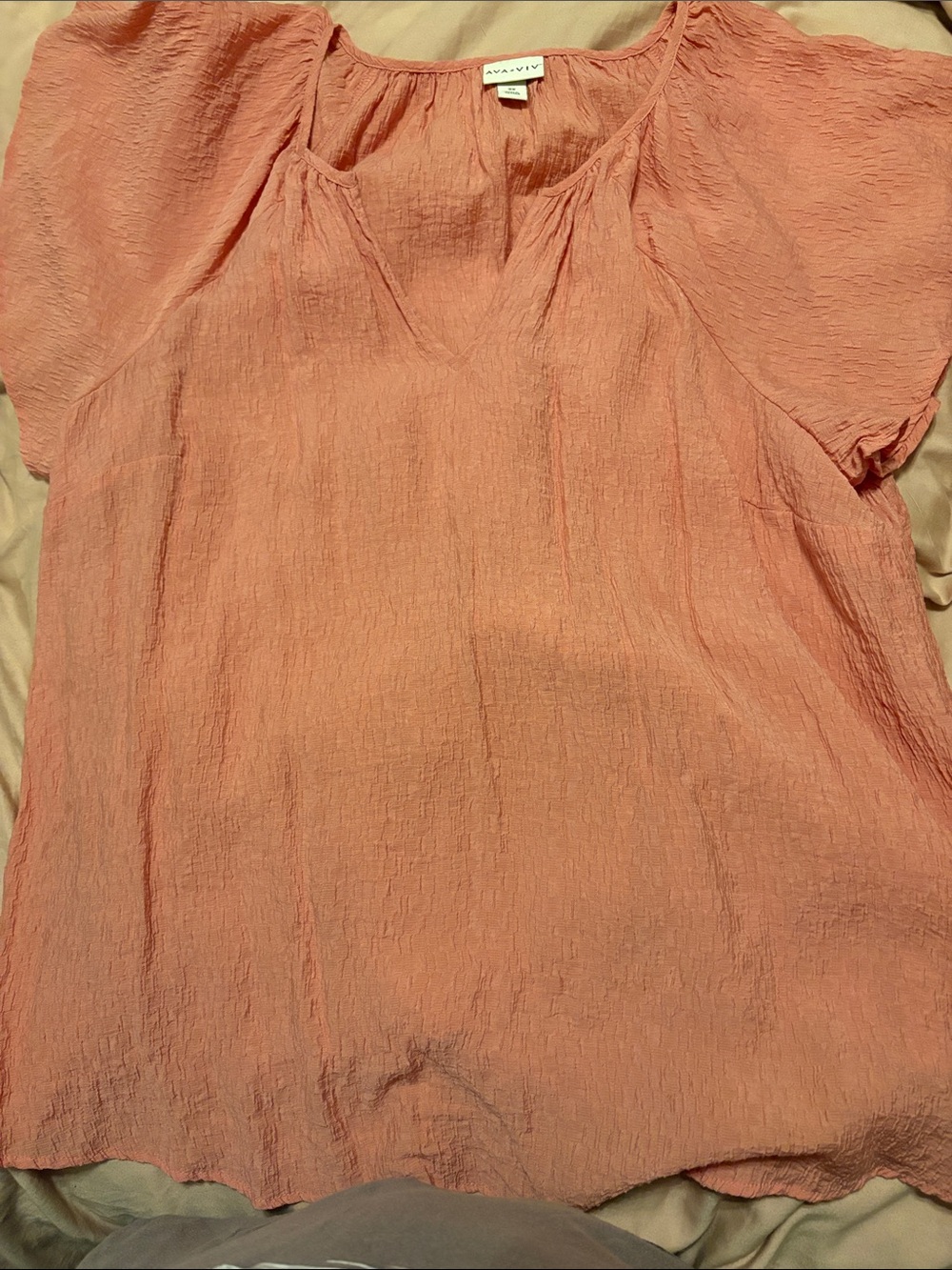 Ava & Viv Pink Crinkle V-Neck Short Sleeve Blouse size 2